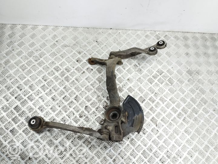 Audi A4 S4 B5 8D Mozzo ruota anteriore 