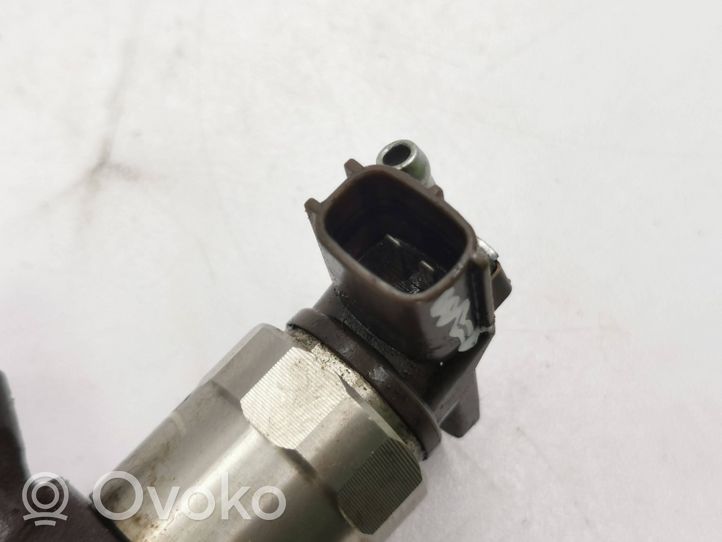 Mazda CX-7 Injecteur de carburant 001112M14276