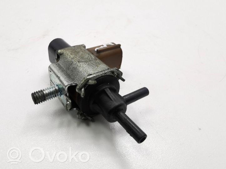 Mazda CX-7 Electrovanne Soupape de Sûreté / Dépression K5T46591