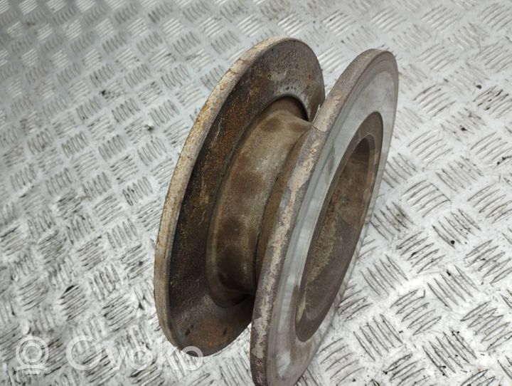 Opel Vectra C Aizmugurējais bremžu disks 