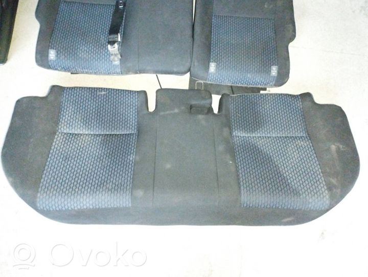 Toyota Auris E180 Set interni 