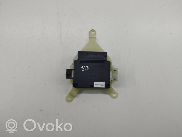 Volvo V60 Modulo di controllo del freno a mano 04703630A