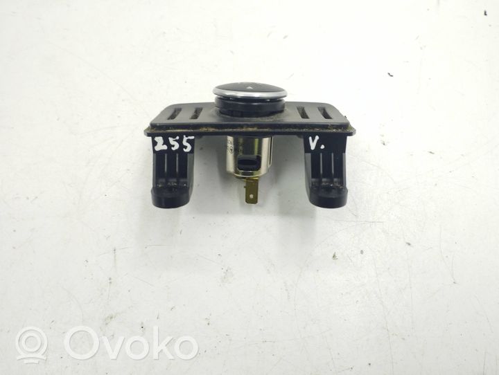 Ford C-MAX II 12 V Socket (front) 