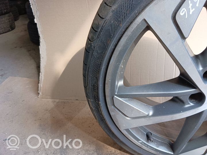 Audi A3 8Y Felgi aluminiowe R19 8y0601025R