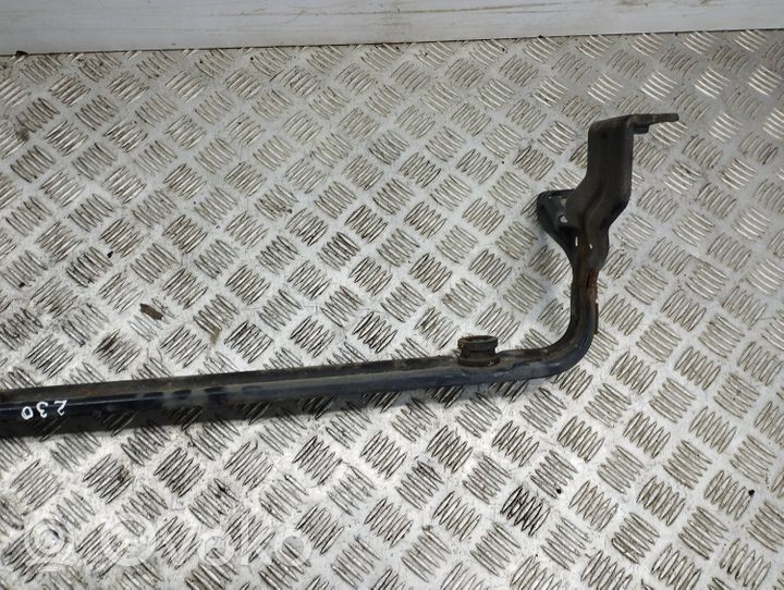 Volvo V40 Traverse inférieur support de radiateur 