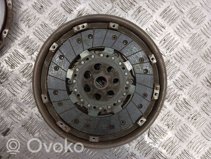 Nissan Juke I F15 Sankabos komplektas 8200450217