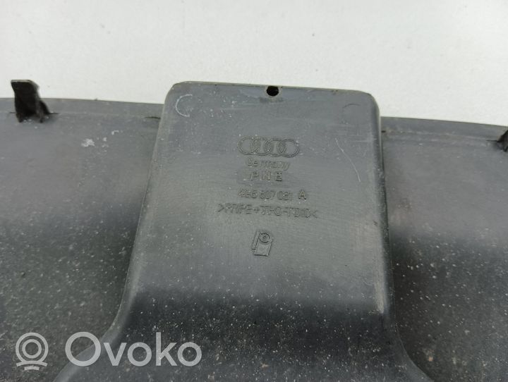 Audi A7 S7 4G Konepellin lukituksen muotolista 4G8807061A