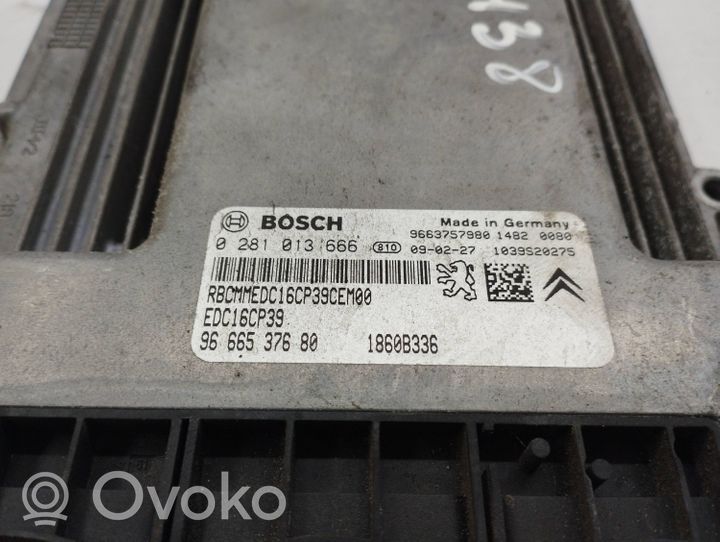 Peugeot 4007 Sterownik / Moduł ECU 0281013666