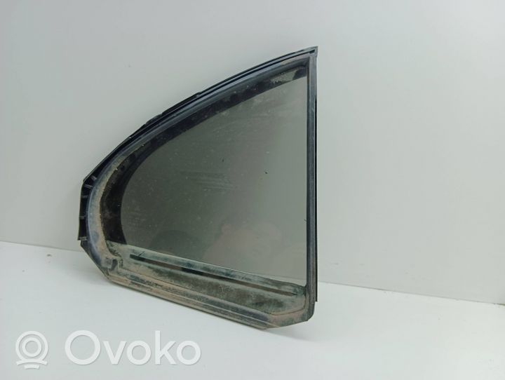 Mitsubishi Lancer X Rear vent window glass 43R00T53