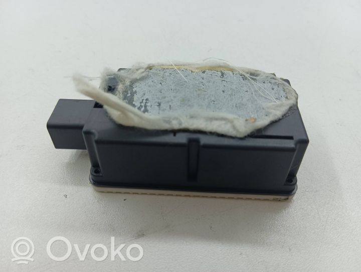 Volvo S60 Door central lock control unit/module 31268992