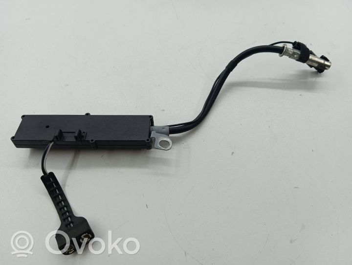 Chrysler Voyager Antenos stiprintuvas 04685636AF