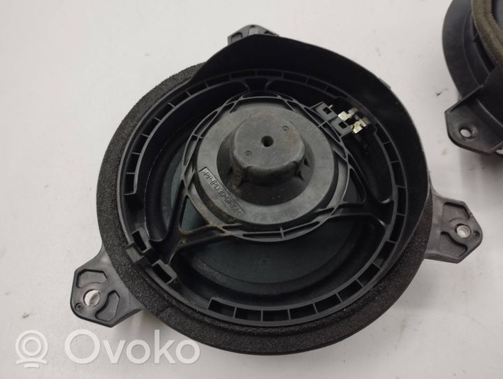 Toyota RAV 4 (XA40) Altoparlante portiera anteriore 8916052330