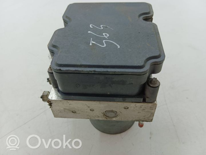 Toyota Avensis T270 Pompe ABS 2265106455