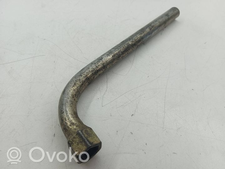 Volkswagen PASSAT B5 Wheel nut wrench 171012219A