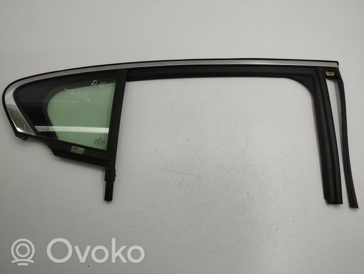 Ford Focus Rear vent window glass 43R000016