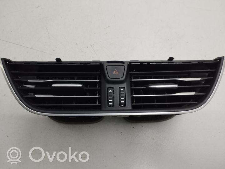 Ford Focus Centrinės oro grotelės JX7T13A350