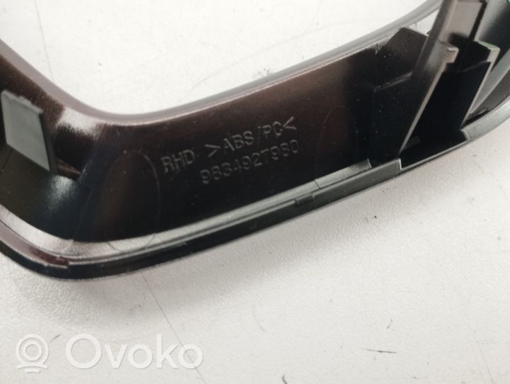 Opel Mokka B Rivestimento del vano portaoggetti del cruscotto 9834927980