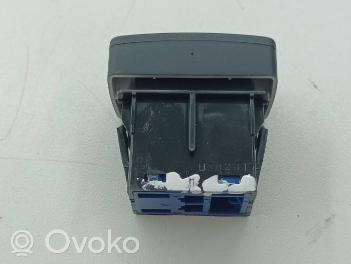 Honda CR-V Traction control (ASR) switch M48809