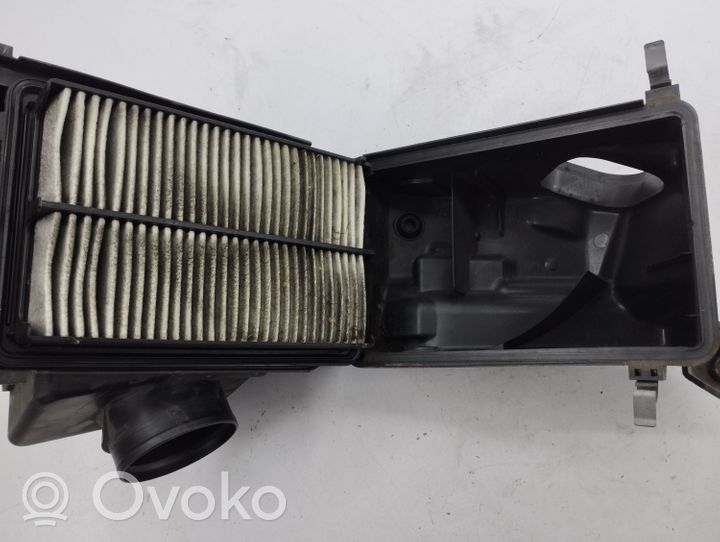 Honda CR-V Air filter box 3A25T