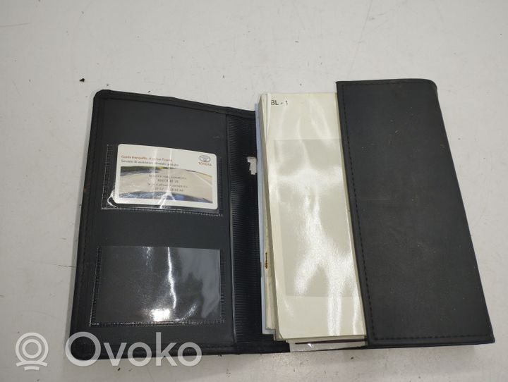 Toyota Corolla Verso AR10 Owners service history hand book 