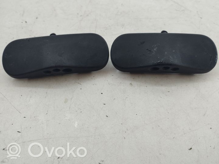 Audi A7 S7 4G Ugello a spruzzo lavavetri per parabrezza 4G8955988