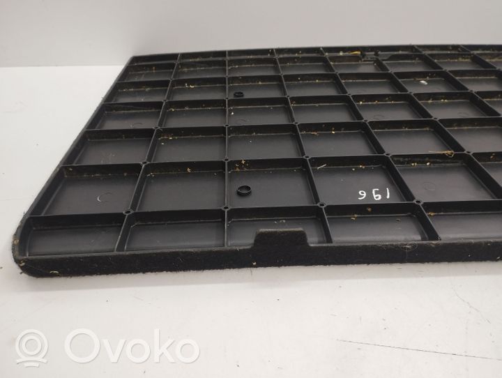 Toyota Corolla Verso AR10 Wykładzina podłogowa bagażnika 584120F010