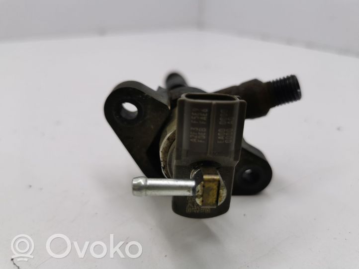 Mazda CX-7 Injecteur de carburant R2AA13H50