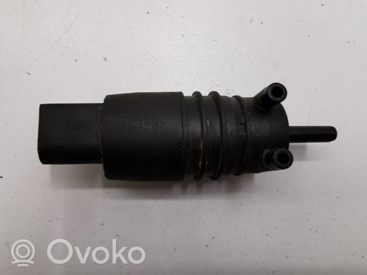 Mercedes-Benz A W168 Windscreen/windshield washer pump 107819