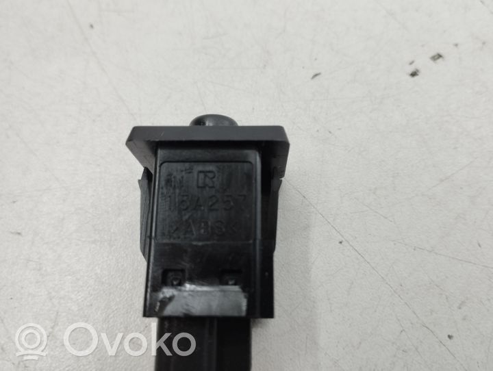 Toyota RAV 4 (XA40) Tyre pressure reset button TPMS 15A257