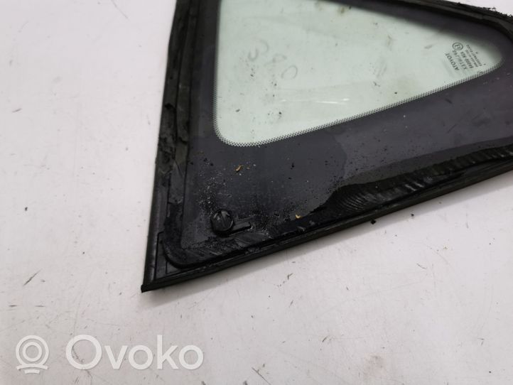 Toyota Corolla Verso AR10 Fenêtre latérale vitre arrière 43R00048