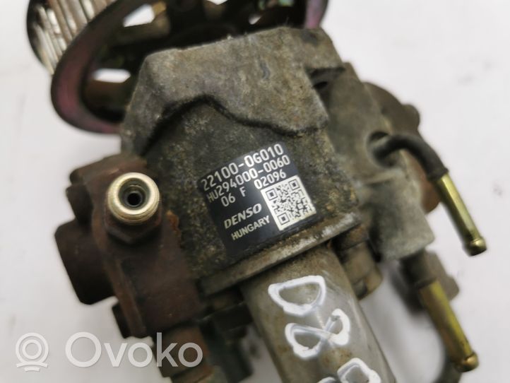 Toyota Corolla Verso AR10 Pompe d'injection de carburant à haute pression 221000G010