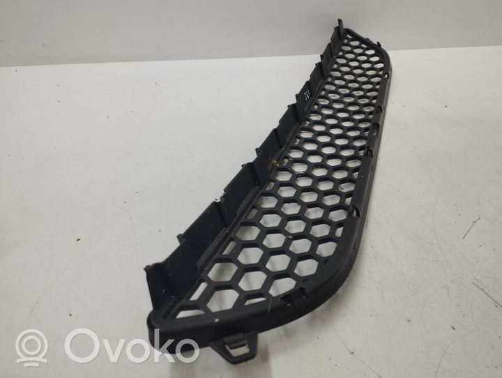 Volvo S60 Front bumper lower grill 30795022