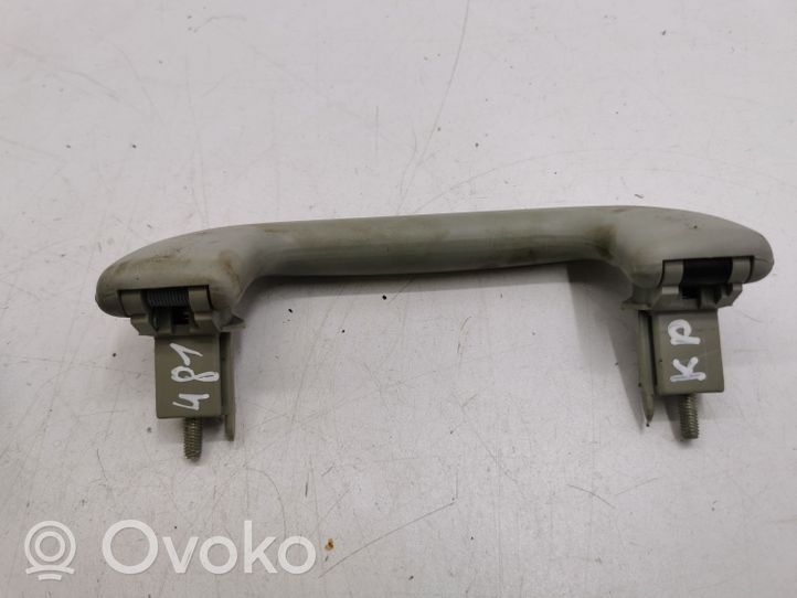 Toyota Avensis T250 Un set di maniglie per il soffitto 