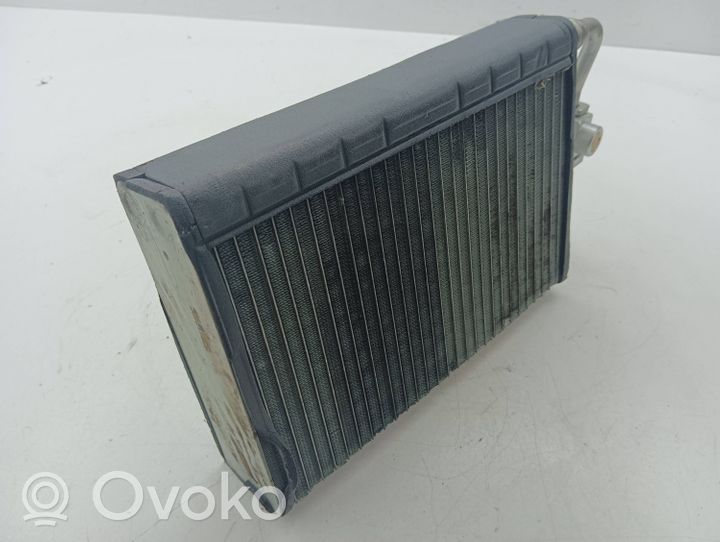 BMW X5 E53 Gaisa kondicioniera radiators (salonā) 3855609