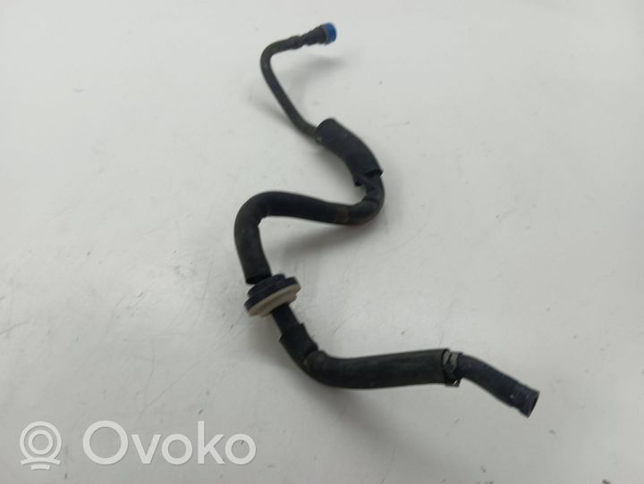 Mazda CX-7 Tuyau d'alimentation conduite de carburant 