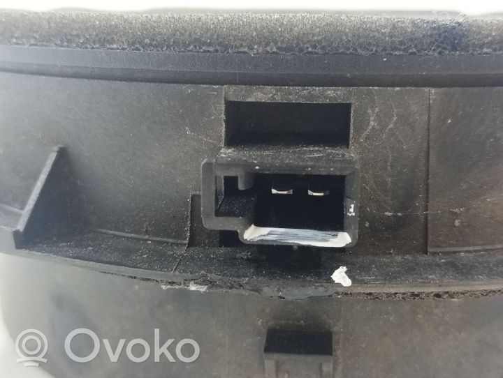 Toyota Avensis T250 Głośnik drzwi przednich 8616002370