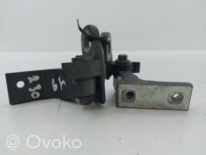 Volvo V40 Kit de charnières de porte arrière 31352692