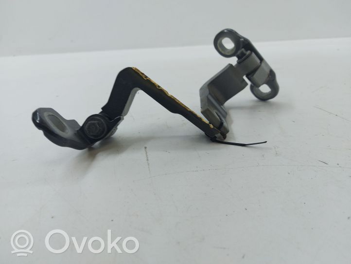 Volvo V40 Kit de charnières de porte avant 31352691