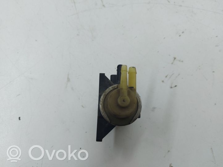 Citroen C5 Vacuum valve 9661960380