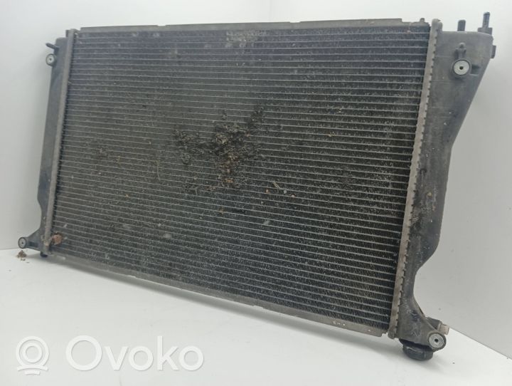 Toyota Corolla Verso AR10 Radiateur de refroidissement MF422133