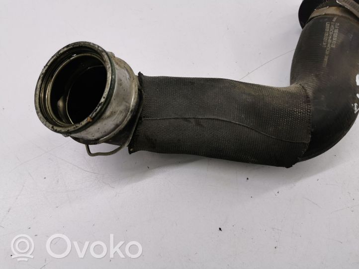 Mercedes-Benz B W245 Tube d'admission de tuyau de refroidisseur intermédiaire A1695280482