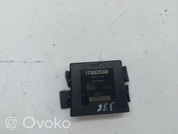 Mazda CX-7 Centralina/modulo sensori di parcheggio PDC C840V7288