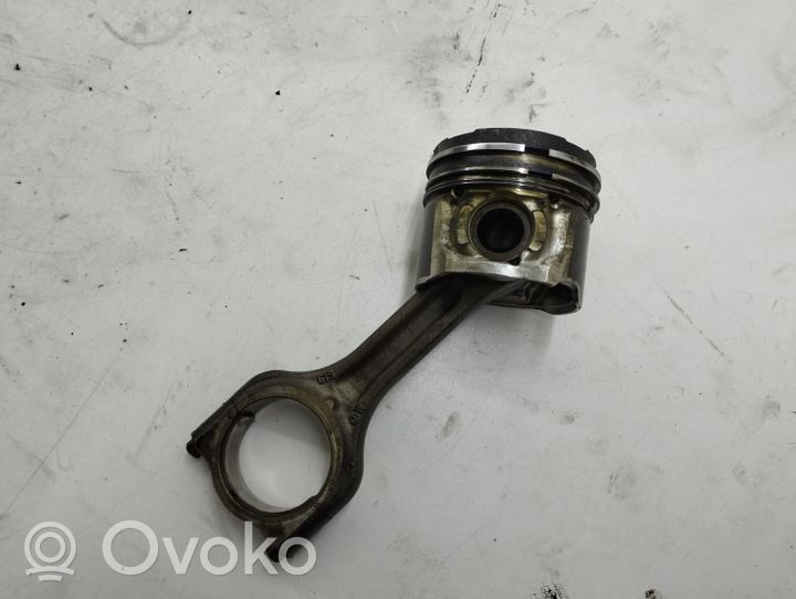 Ford Focus C-MAX Piston with connecting rod 75L93