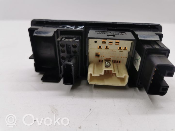 Toyota Corolla E120 E130 Interruptor del espejo lateral 183574