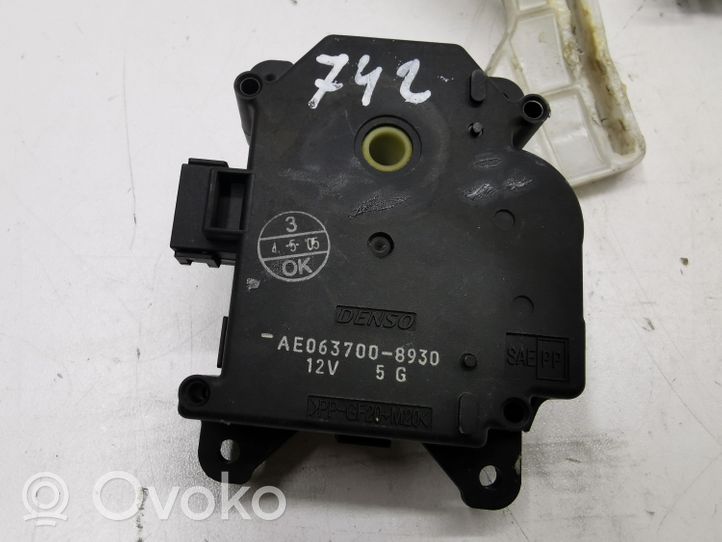 Toyota Corolla E120 E130 Stellmotor Heizung Klima AE0637008930