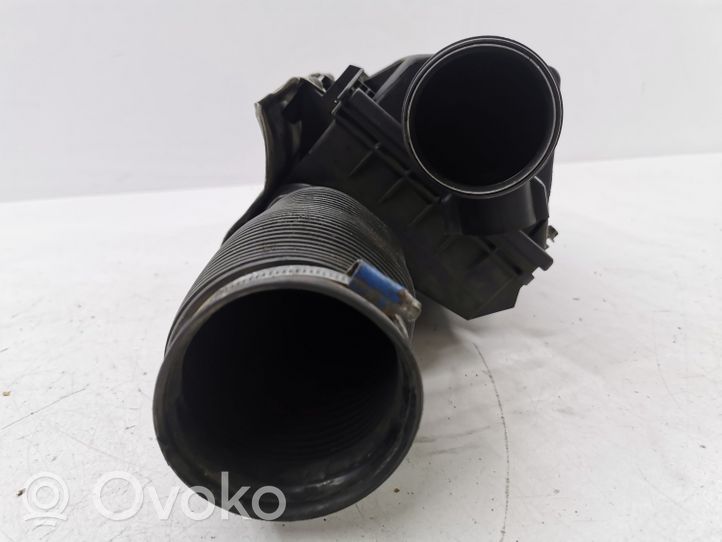 Mercedes-Benz C W203 Scatola del filtro dell’aria A0000945568