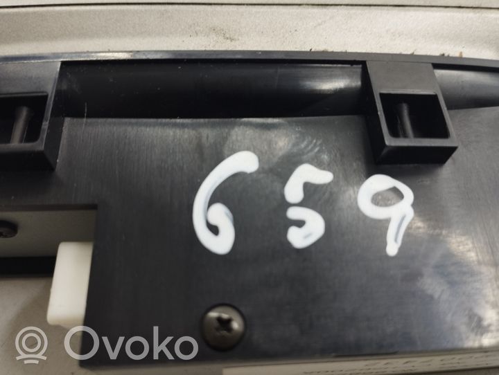 Toyota Avensis T250 Inne przełączniki i przyciski 8682520010