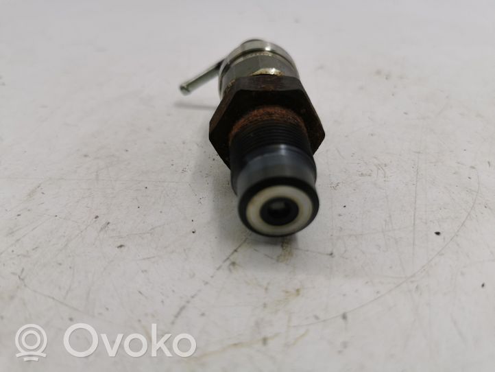 Toyota Corolla E120 E130 Regulator ciśnienia paliwa KG000308