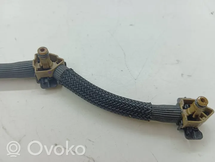 Volkswagen PASSAT B8 Fuel return line/hose 