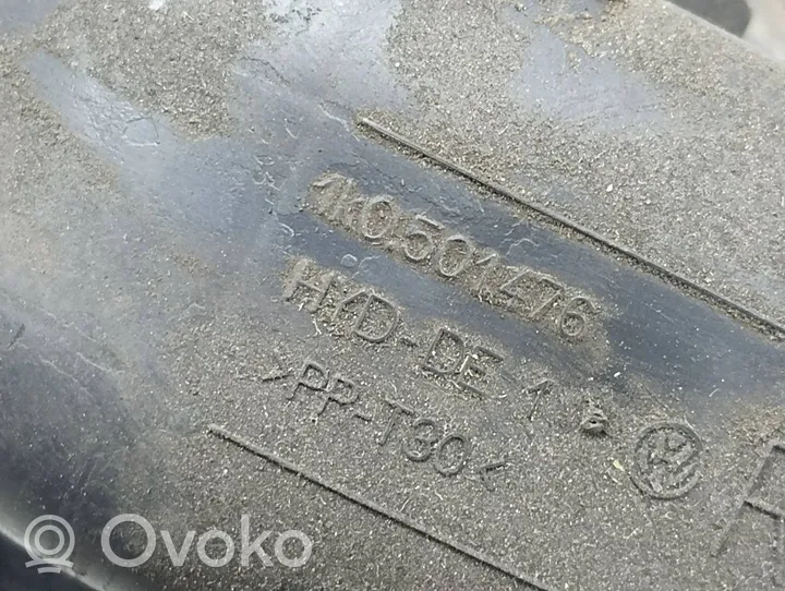 Volkswagen PASSAT B8 Taka-ylätukivarren haarukkavipu 1K0501476